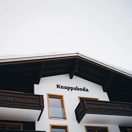 Knappaboda 4*